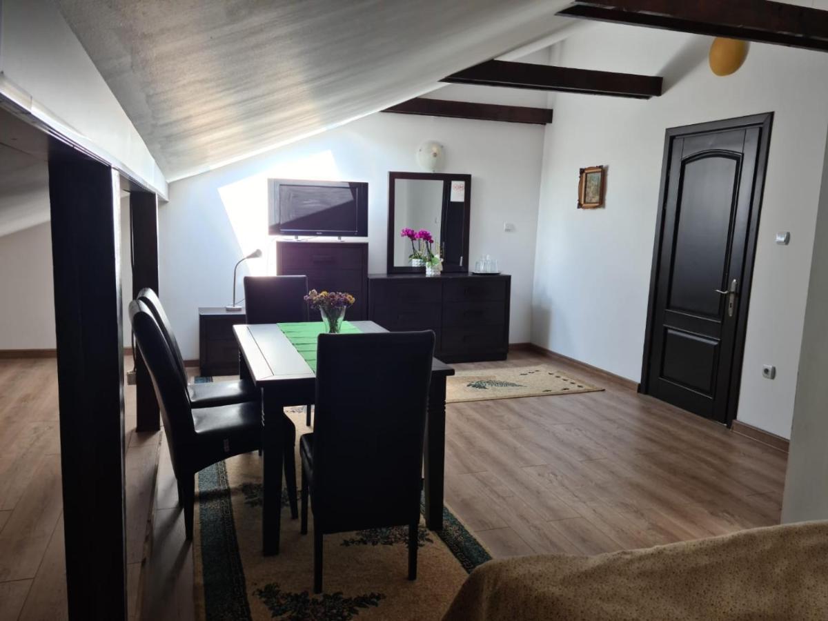 Ramona Hotel Gura Humorului Buitenkant foto